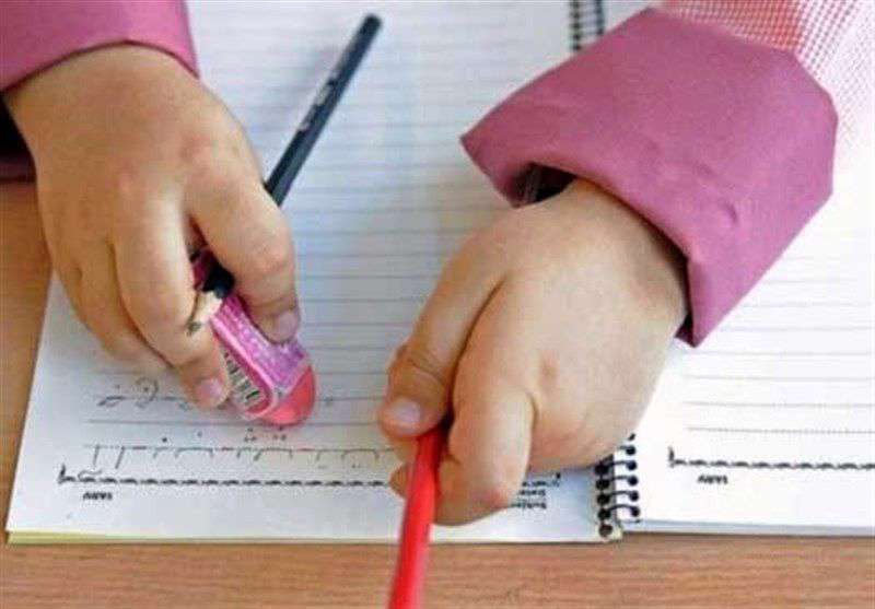 مشکل املایی و دیکته نویسی دانشآموزان